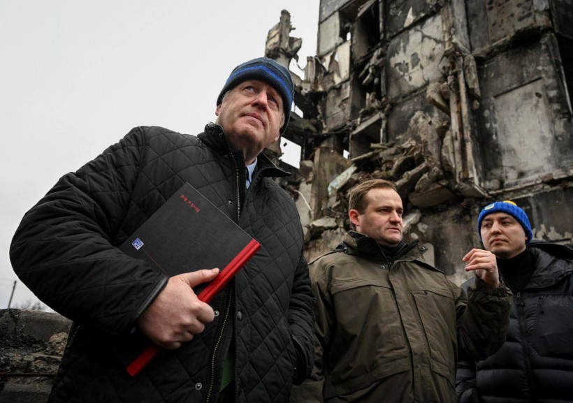 Борис Джонсон відвідав Бучу та Бородянку (фото) Борис Джонсон відвідав Бучу та Бородянку (фото)