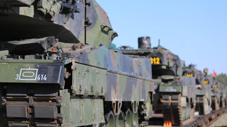 Союзники пообіцяли Україні 321 танк - посол України у Франції