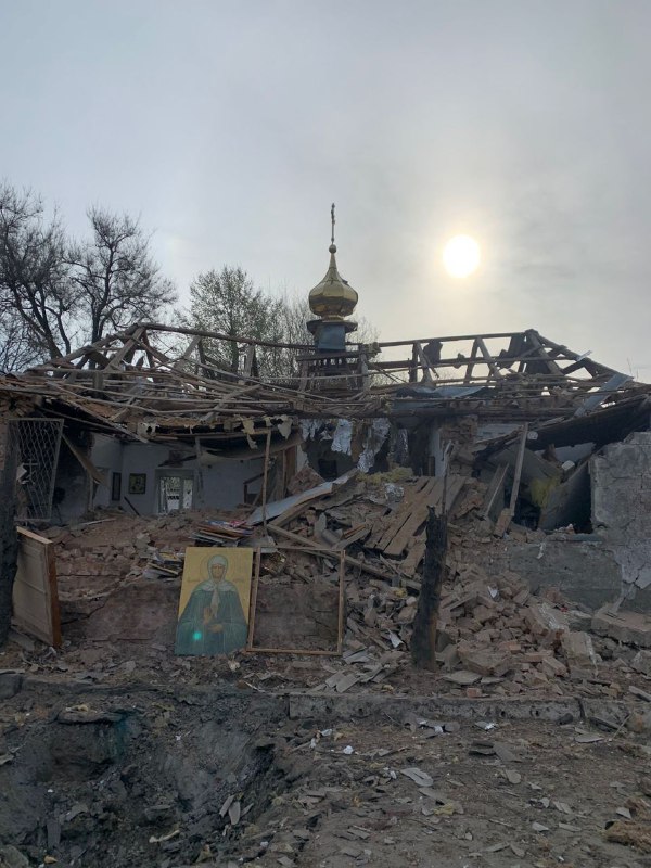 Окупанти обстріляли храм у Нікополі, є поранені