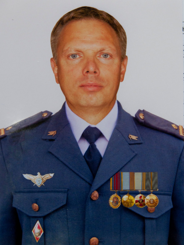 Авіакатастрофа на Житомирщині: у Повітряних силах оприлюдинили імена всіх пілотів (фото) Авіакатастрофа на Житомирщині: у Повітряних силах оприлюдинили імена всіх пілотів (фото)