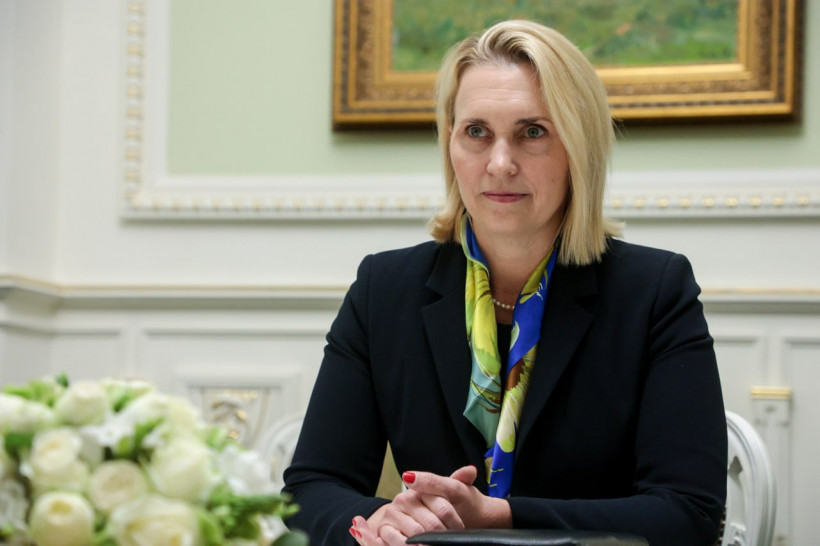 Шмигаль передав послу США "Концепт посилення стійкості демократії в Україні" Шмигаль передав послу США "Концепт посилення стійкості демократії в Україні"