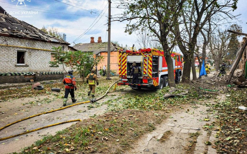 Окупанти скинули авіабомби на житловий сектор у Куп'янську (фото)