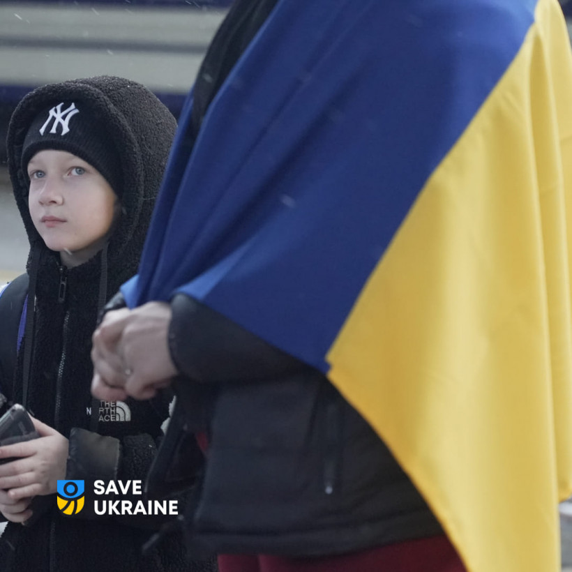 В Україну з окупованих територій повернули ще трьох дітей (фото) В Україну з окупованих територій повернули ще трьох дітей (фото)