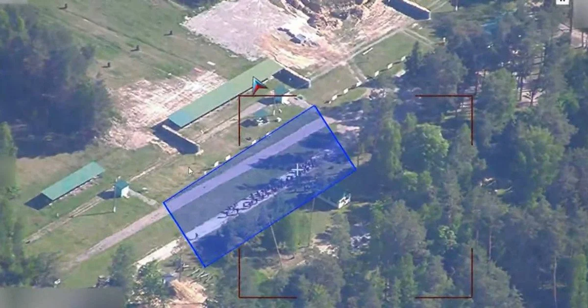 По военной части в Сумской области РФ нанесла ракетный удар