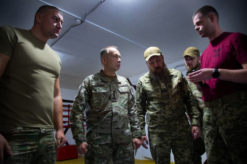 Під Добропіллям частина підрозділів ворога опинилась в оточенні - Сирський