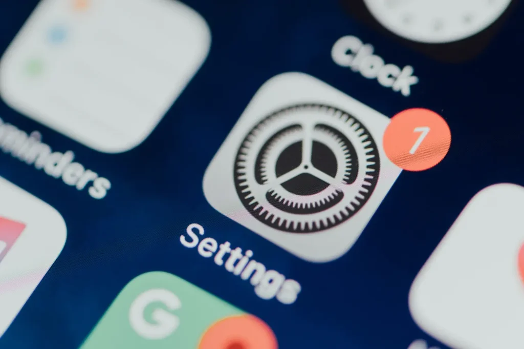 Apple выпустила iOS 26.4: что изменилось и какие функции появились