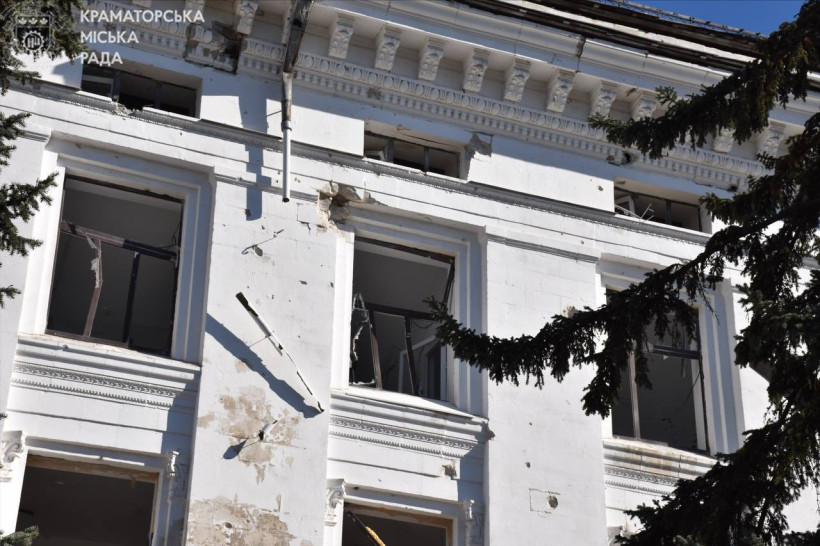 Рашисти скинули чотири авіабомби на центр Краматорська
