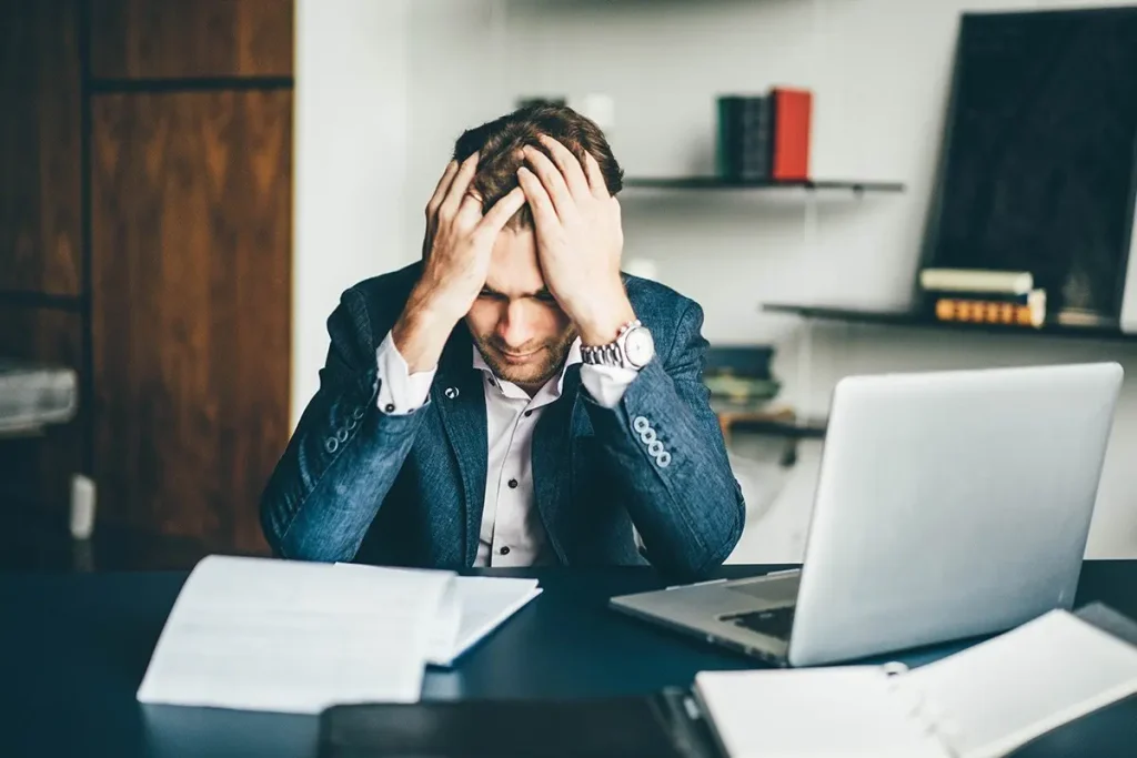 сидячий образ жизни - 202030_Workplace-Fatigue
