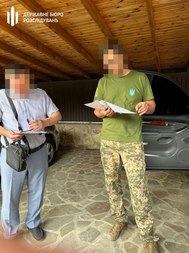 Ексміністр Омелян отримав від ДБР підозру в ухиленні від служби