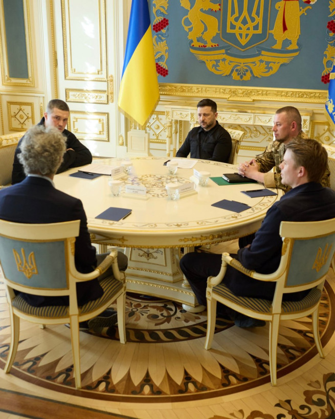 Зеленський і Федоров зустрівся з главою Palantir Алексом Карпом