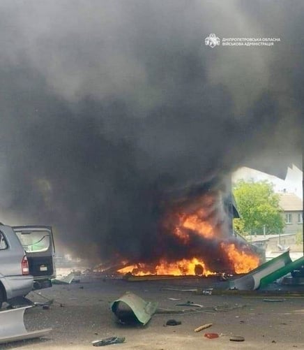 росіяни двічі атакували Дніпропетровщину — загинула жінка, багато поранених росіяни двічі атакували Дніпропетровщину — загинула жінка, багато поранених