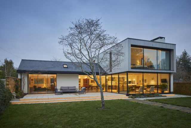 Аренда или покупка жилья - Greenaway-Architecture-Garden-House-Photo-External-2189-Rear-Dusk-Ben-1200x800 (1)