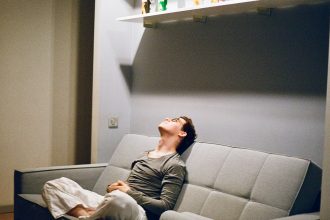 Как отдыхать без чувства вины - pexels-anaitttttt-12276338