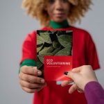 Почему растет популярность волонтерства - pexels-cottonbro-6565755