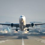 Задержка рейса и перелеты - shutterstock_559714906-scaled-e1666273090295