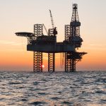 Почему дорожает нефть - Offshore,Jack,Up,Rig,In,The,Middle,Of,The,Sea