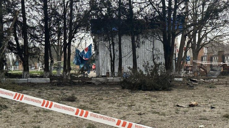 Майже десяток підлітків постраждали в зоні відпочинку через атаку по Миколаївщині