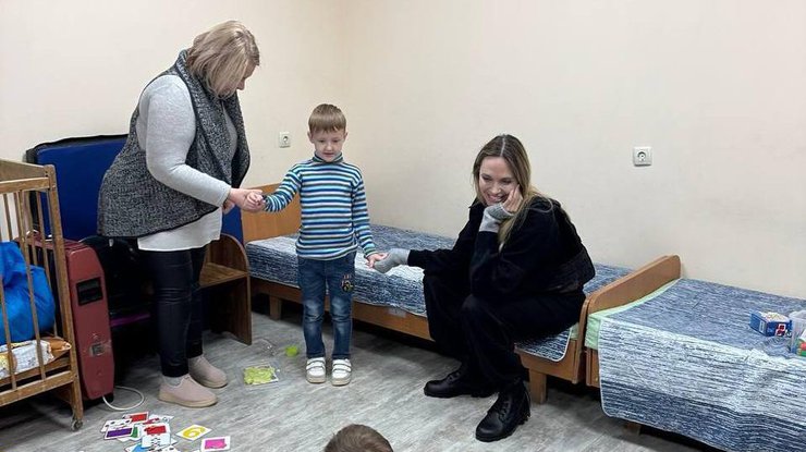 "Загроза безпілотників була постійною і відчутною": Анджеліна Джолі розповіла про поїздку в Україну