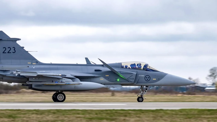 Швеція планує оголосити про передачу Україні літаків Gripen &ndash; ЗМІ