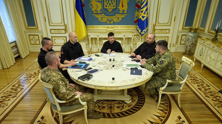 Базова зарплата за новими контрактами ЗСУ зросте до 50-60 тис. грн - Зеленський