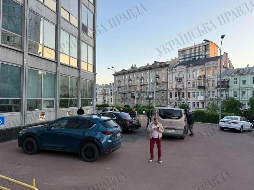 НАБУ і САП проводять слідчі дії з ексглавою ОП Андрієм Єрмаком