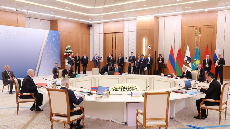 Лідери ЄАЕС закликали Вірменію та Пашиняна до референдуму щодо вступу в ЄС