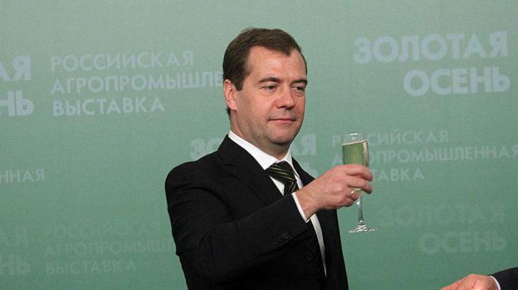 Медведєв пригрозив війною НАТО через ідею безпольотної зони